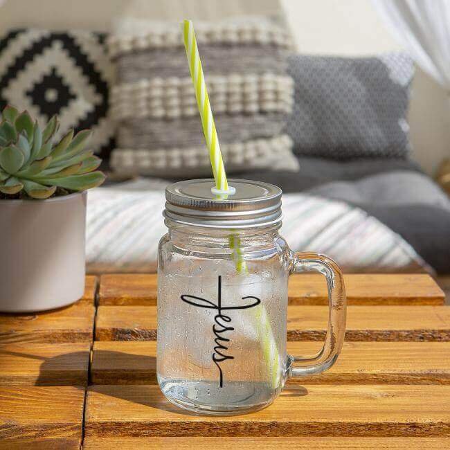 Home & Living Produkte exklusive Christliche Geschenke, religiösese Geschenke - Glas Krug mit dem Aufdruck Jesus in Kreuz form von JSIGN